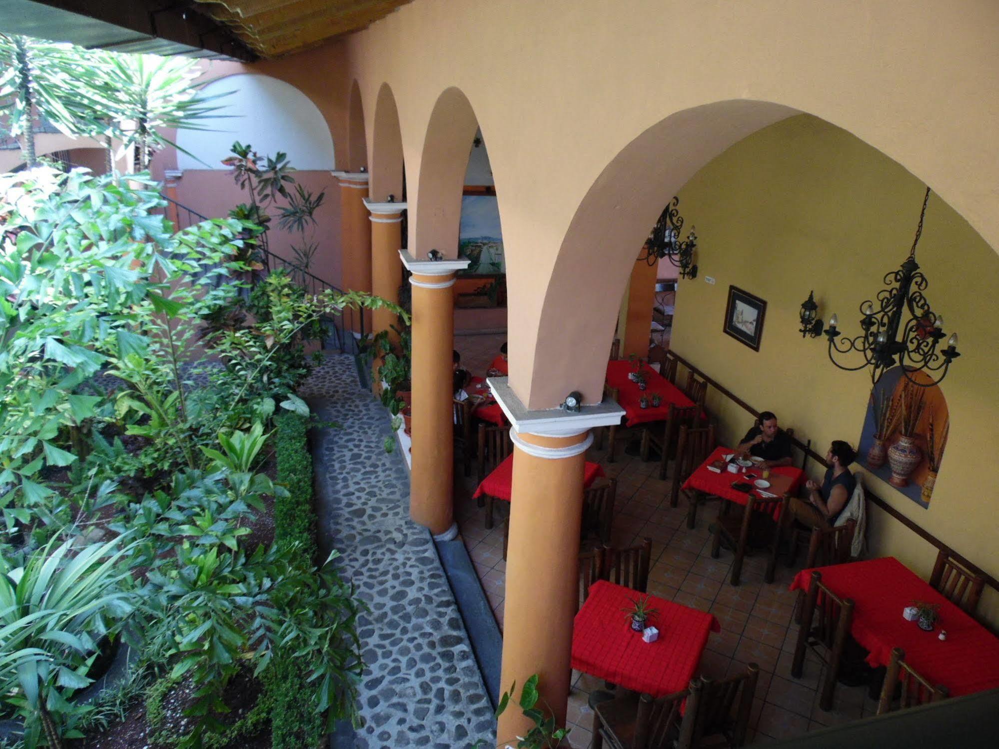 Hotel Posada San Jeronimo Коатепек Экстерьер фото